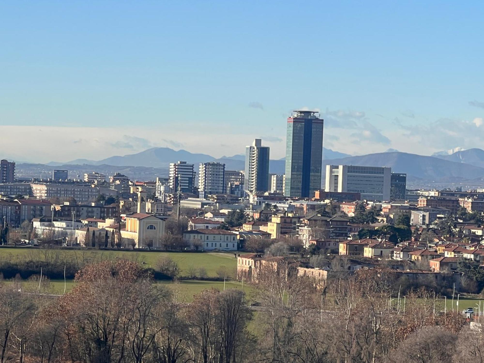 Apartament Friends And Family Brescia Zewnętrze zdjęcie